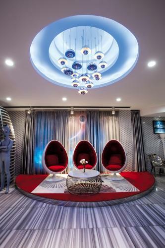 Guangzhou Planet Hotel