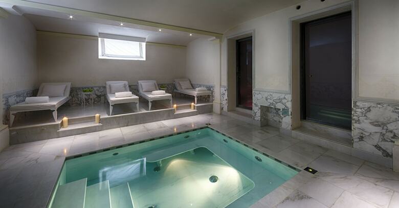 Grand Hotel Villa Cora