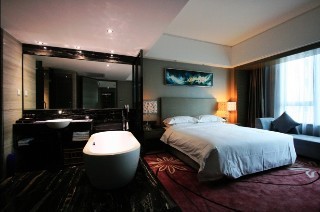La Perle International Hotel (By Portofino)