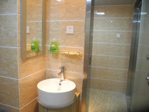 Shenzhen Xin Phoenix Gang Ao 8 Apartments
