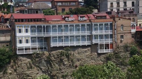 Hotel Metekhi Side