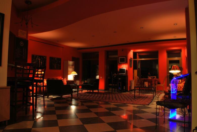 Betsy's Hotel