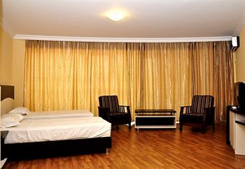 Hotel Golden Palace