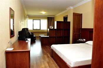 Hotel Golden Palace