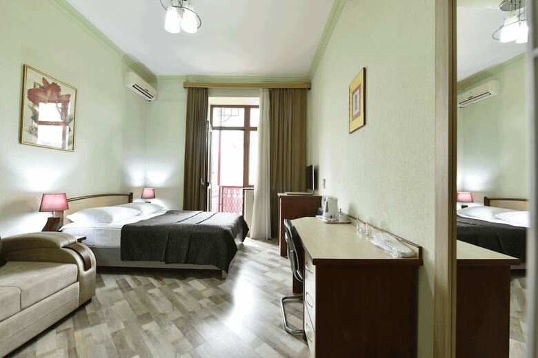 Irmeni Hotel