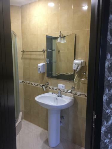 7 Baits Hotel And Hostel