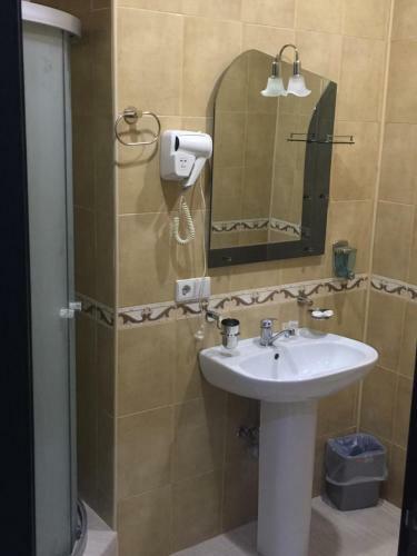7 Baits Hotel And Hostel
