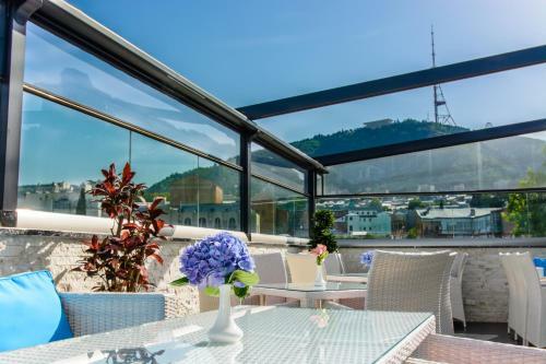 River Side Hotel