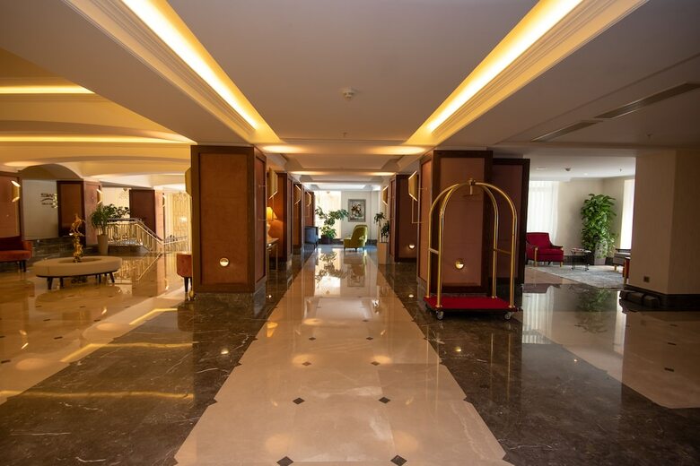 Hotel Tiflis Palace
