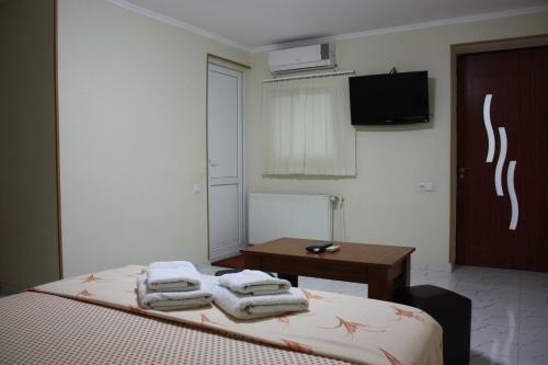 Paradise Hotel