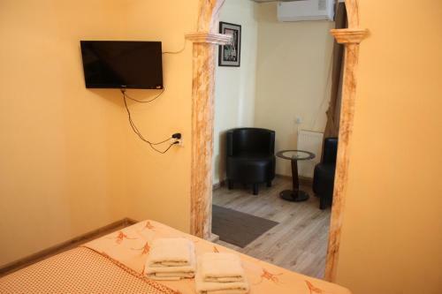 Paradise Hotel