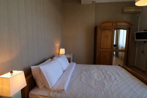 Vera House Hotel