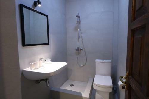 Vera House Hotel