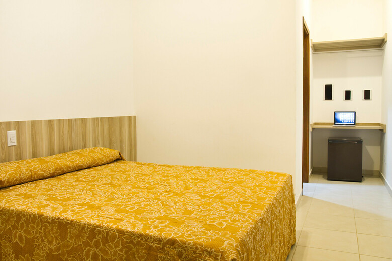 Eden Park Hotel