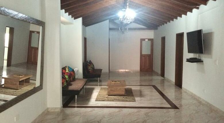 Hotel Porton Colonial