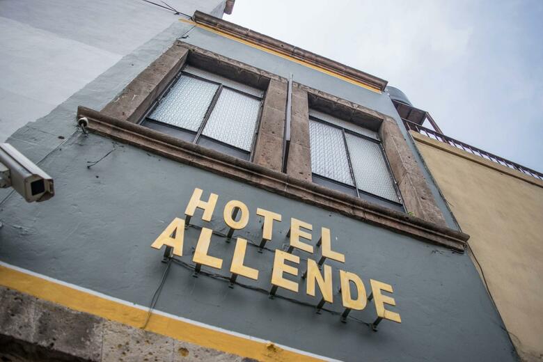 Hotel & Hostel Allende