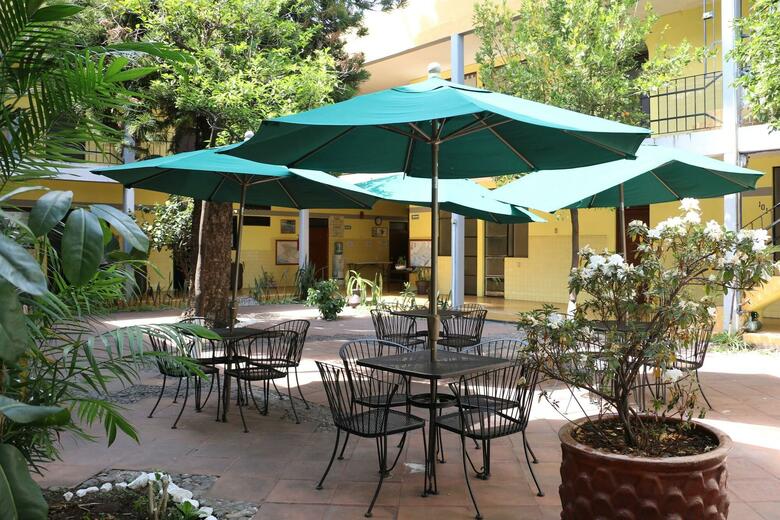 Hotel & Hostel Allende