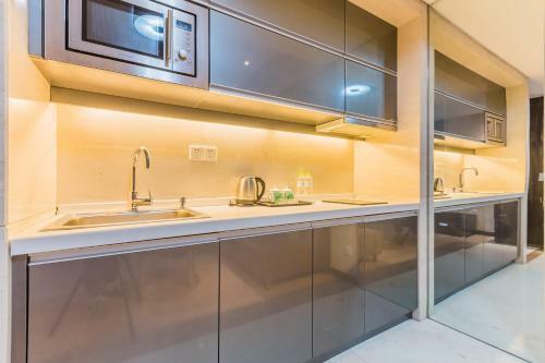 Binjiang Seven Service Apartment
