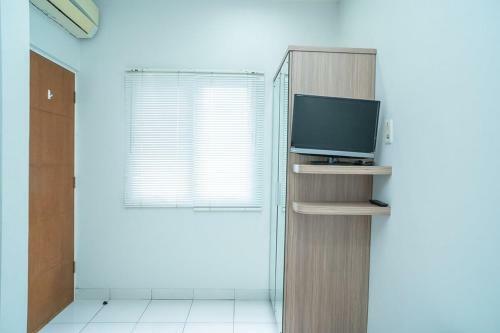 Hotel Koolkost Near Pasar Slipi Jaya
