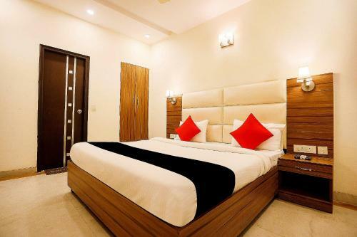 Hotel Oyo 80323 Collection O Vishal Palace