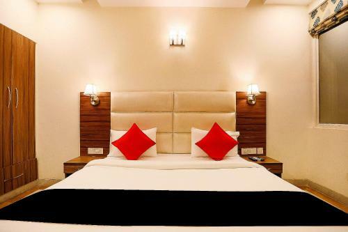 Hotel Oyo 80323 Collection O Vishal Palace