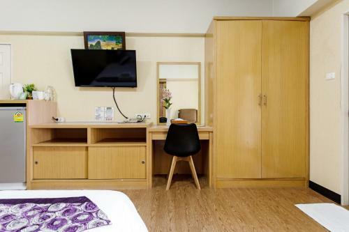 P-park Hotel Near Yanhee Hospital