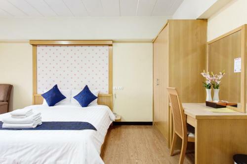 P-park Hotel Near Yanhee Hospital