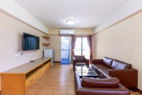 P-park Hotel Near Yanhee Hospital