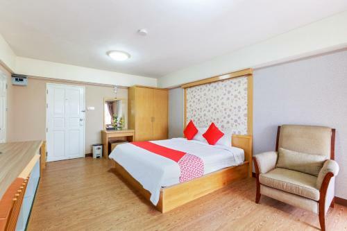 P-park Hotel Near Yanhee Hospital