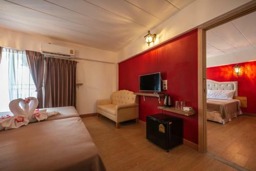 Infinite Hotel