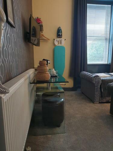 Hostal Dundee Terrace - Rooms In The City