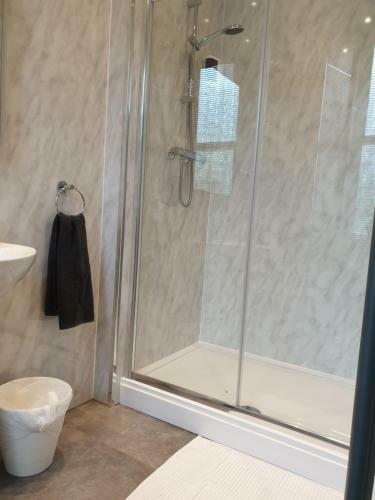 Hostal Dundee Terrace - Rooms In The City