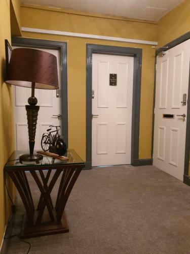 Hostal Dundee Terrace - Rooms In The City