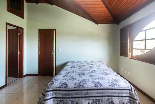 Casa Em Cond Fechado Com Wifi, Piscina E Churrasq