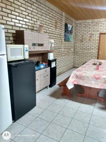 Casa A 300m Da Praia de Zimbros Com Ar Condicionado