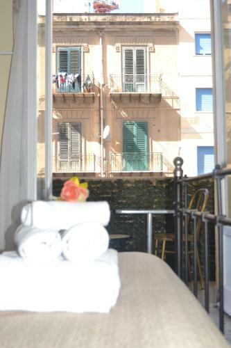 Hostal Antadia B&B