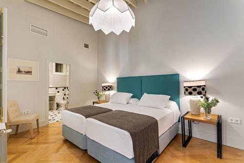 Genteel Home Palacio Abades