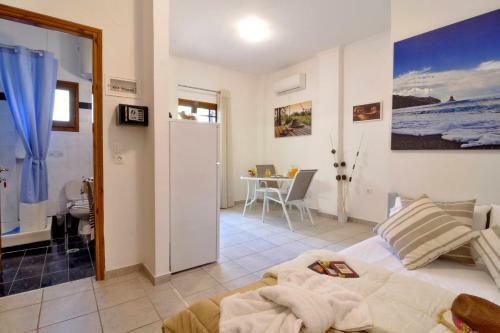 Kloudas Apartments