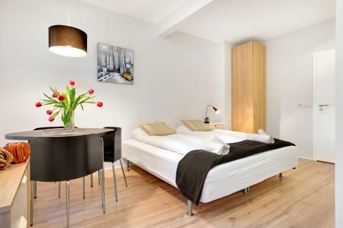 Alfred's Studio Apartments