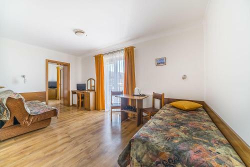 Family Inn