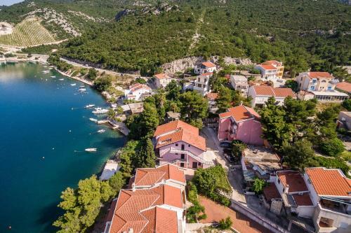 Apartmani Marina