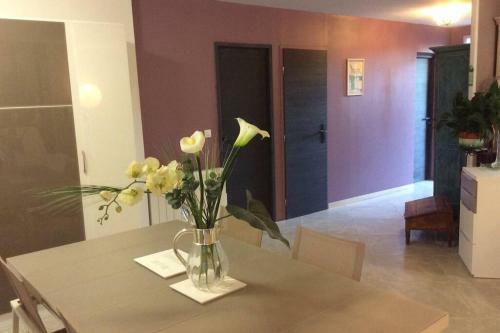Pres de Nimes, Villa Lamarli, 4/6 Pers, Spa Prive
