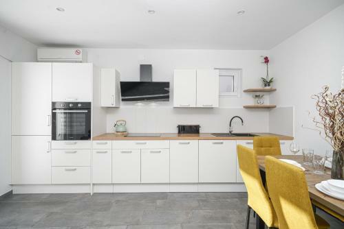 Apartamento Viaadria Residence