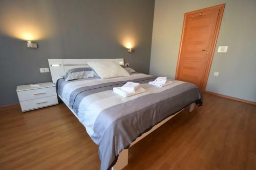 Apartment M