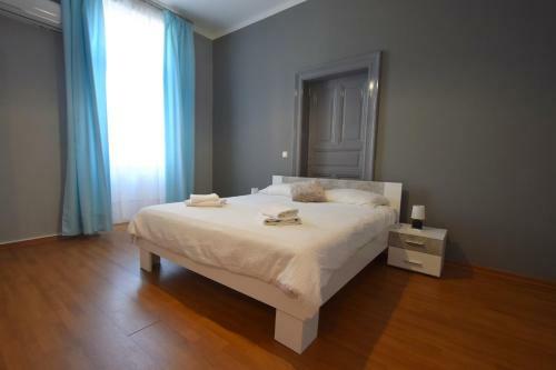 Apartment M