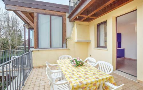 Amazing Apartment In Albarella With
