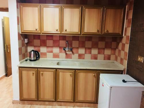 Al Amera Hotel Apartment