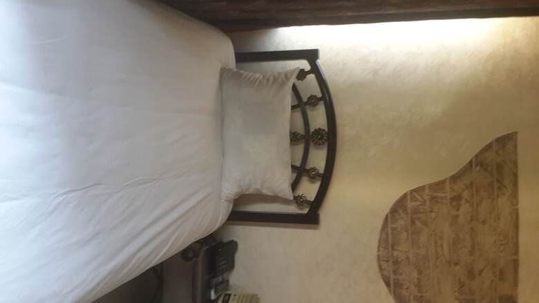 Caravan Hotel