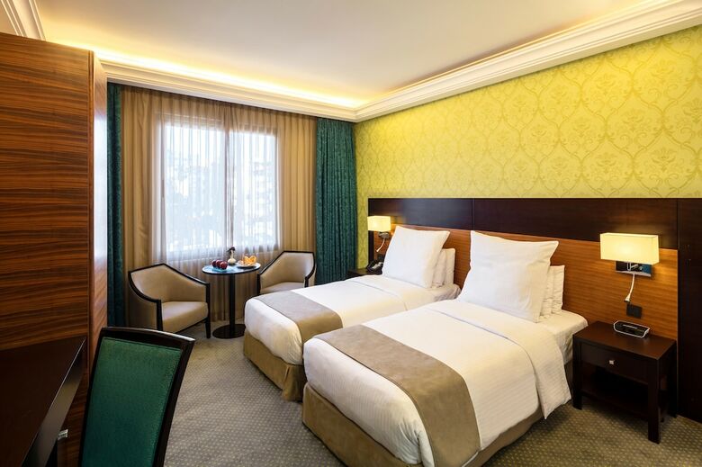 Corp Amman Hotel