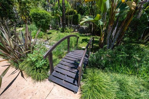 Luxury Apartment At Lomas Del Rey, Puente Romano